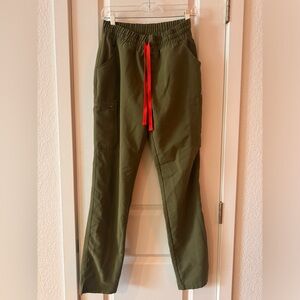 FIGS OLIVE GREEN SCRUB PANTS
